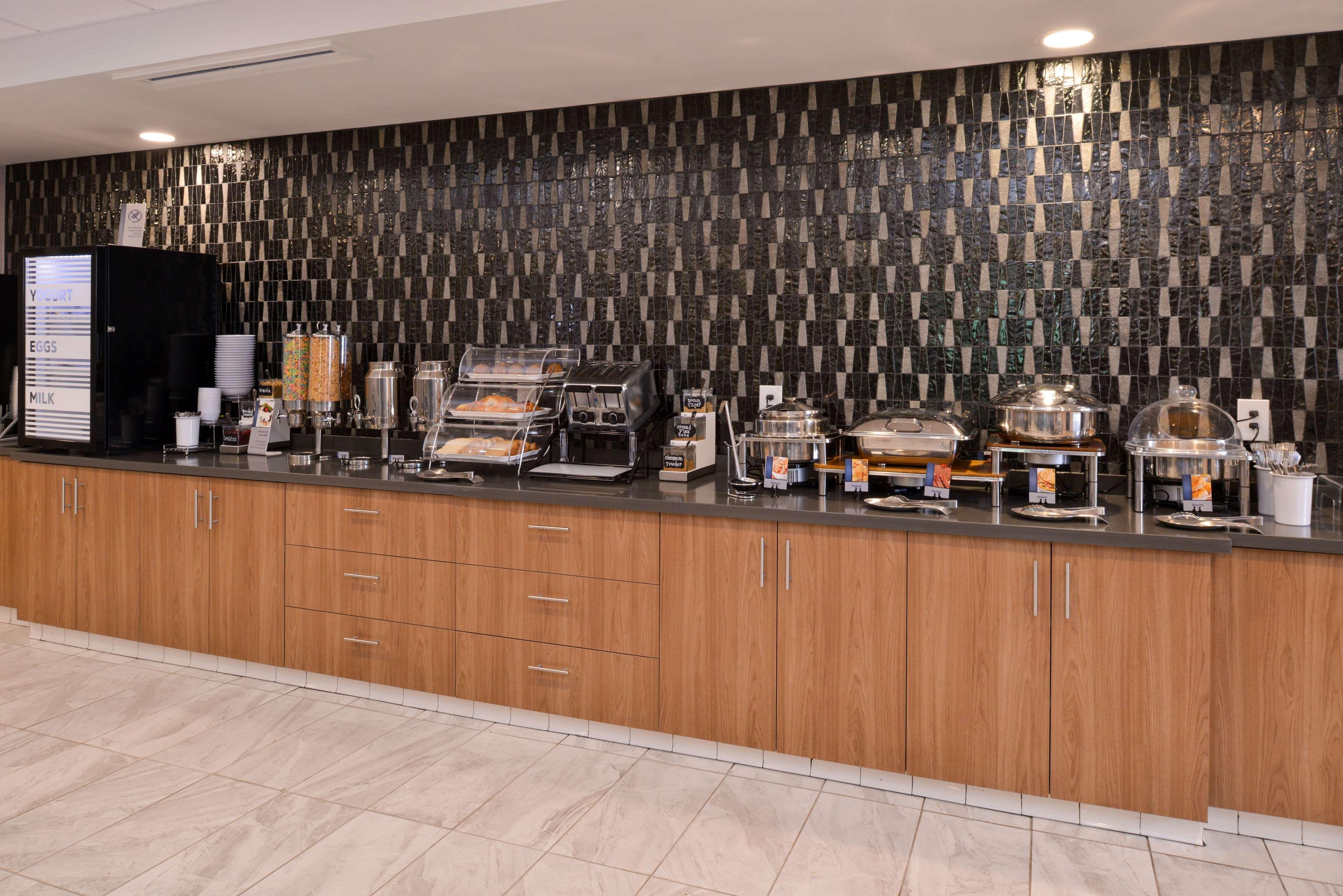 Best Western Plus West Covina Inn Εξωτερικό φωτογραφία