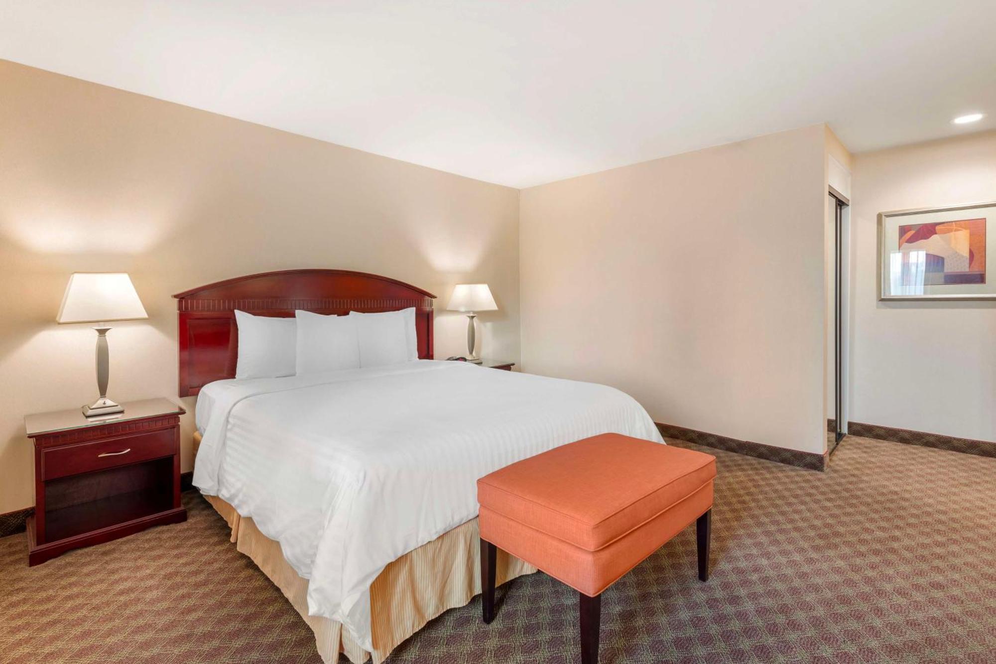 Best Western Plus West Covina Inn Εξωτερικό φωτογραφία