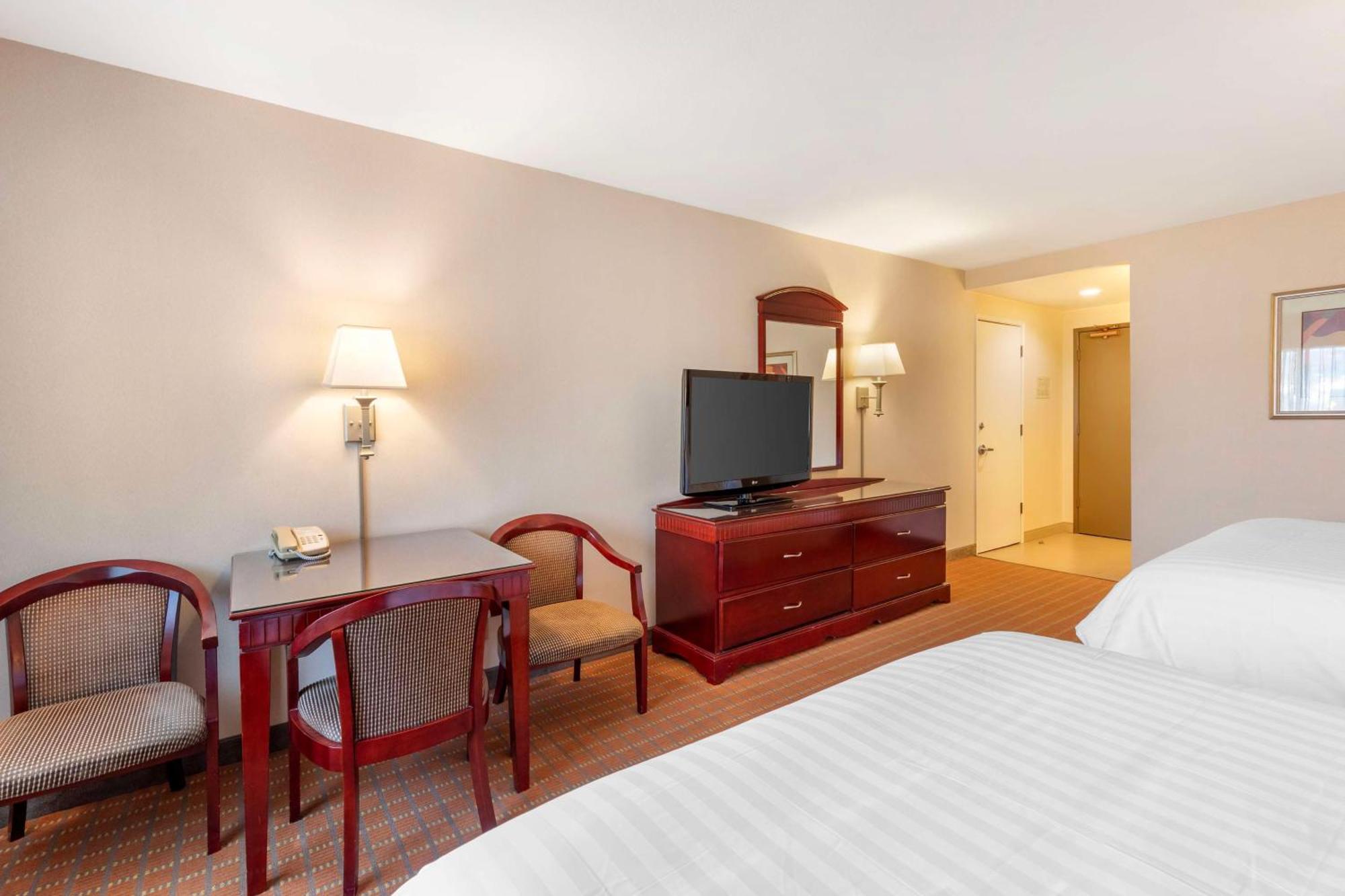 Best Western Plus West Covina Inn Εξωτερικό φωτογραφία