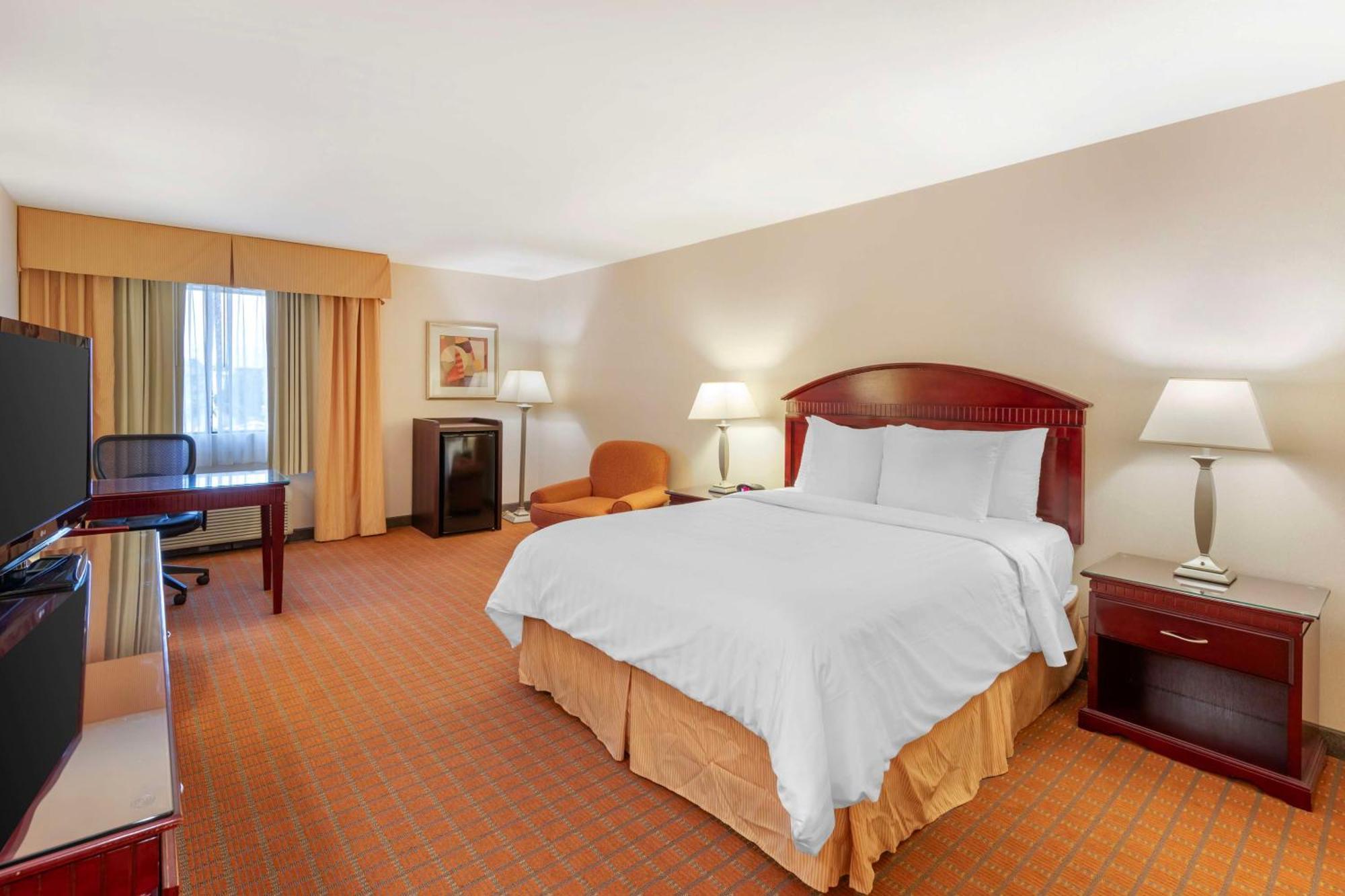 Best Western Plus West Covina Inn Εξωτερικό φωτογραφία